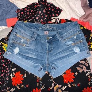 Almost Famous Jean shorts